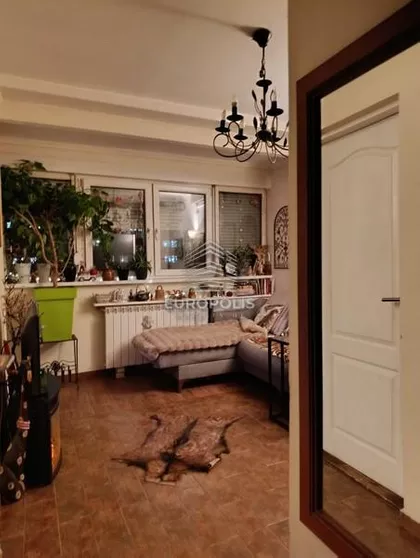 Studentska | 4zida.rs