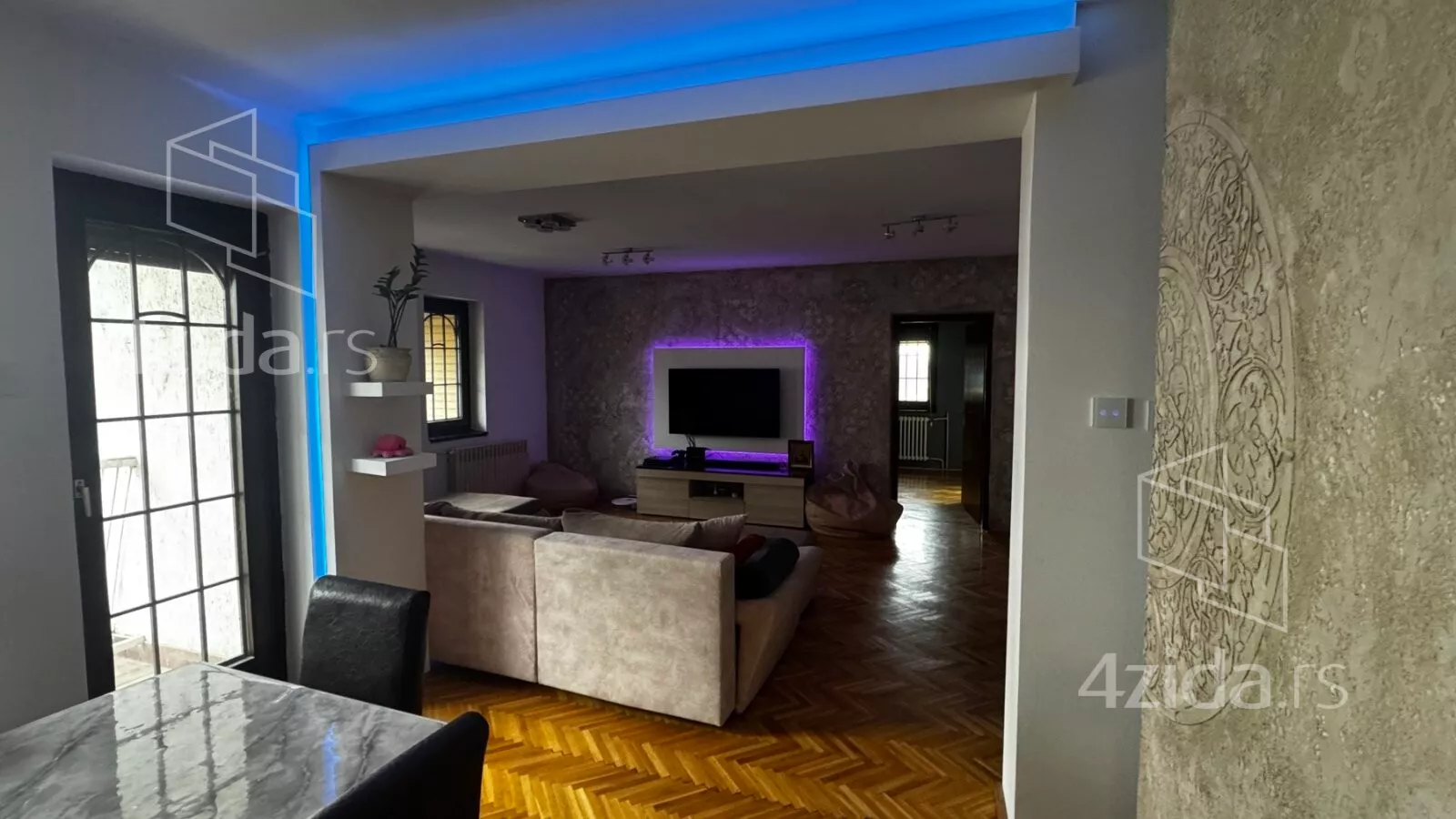 Četvorosoban stan | 4zida