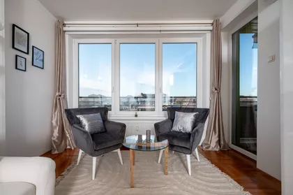 Huga Badalića 5 | 4zida.rs