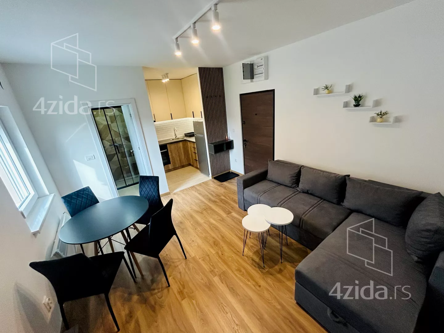 Jednoiposoban stan | 4zida