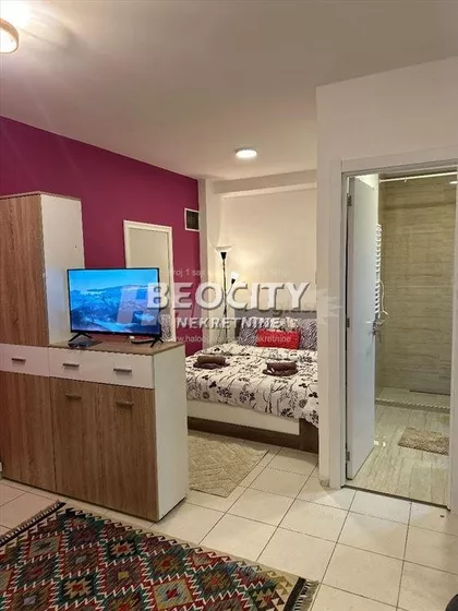 Rastka Petrovića | 4zida.rs