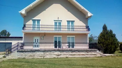 Stevana Sinđelića 76 | 4zida.rs