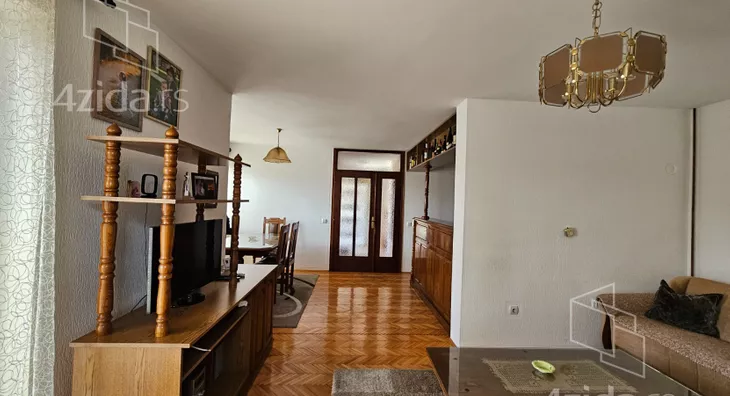 3-etažna kuća | 4zida