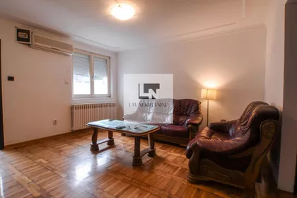 Vojvode Vlahovića Voždovac | 4zida.rs