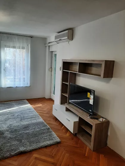 Bulevar Oslobođenja | 4zida.rs