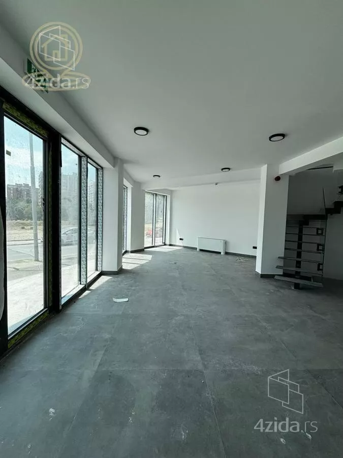 Poslovni prostor | 4zida