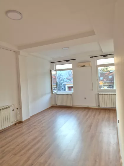 Zdravka Čelara 12 | 4zida.rs