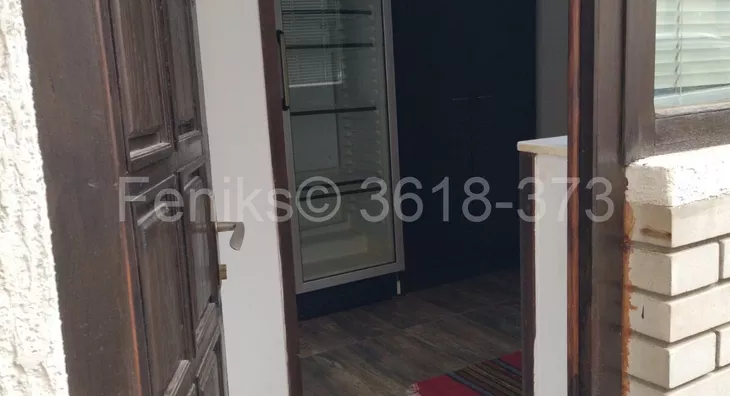 Lokal | 4zida