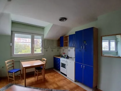 Trg Pavla Stojkovića | 4zida.rs