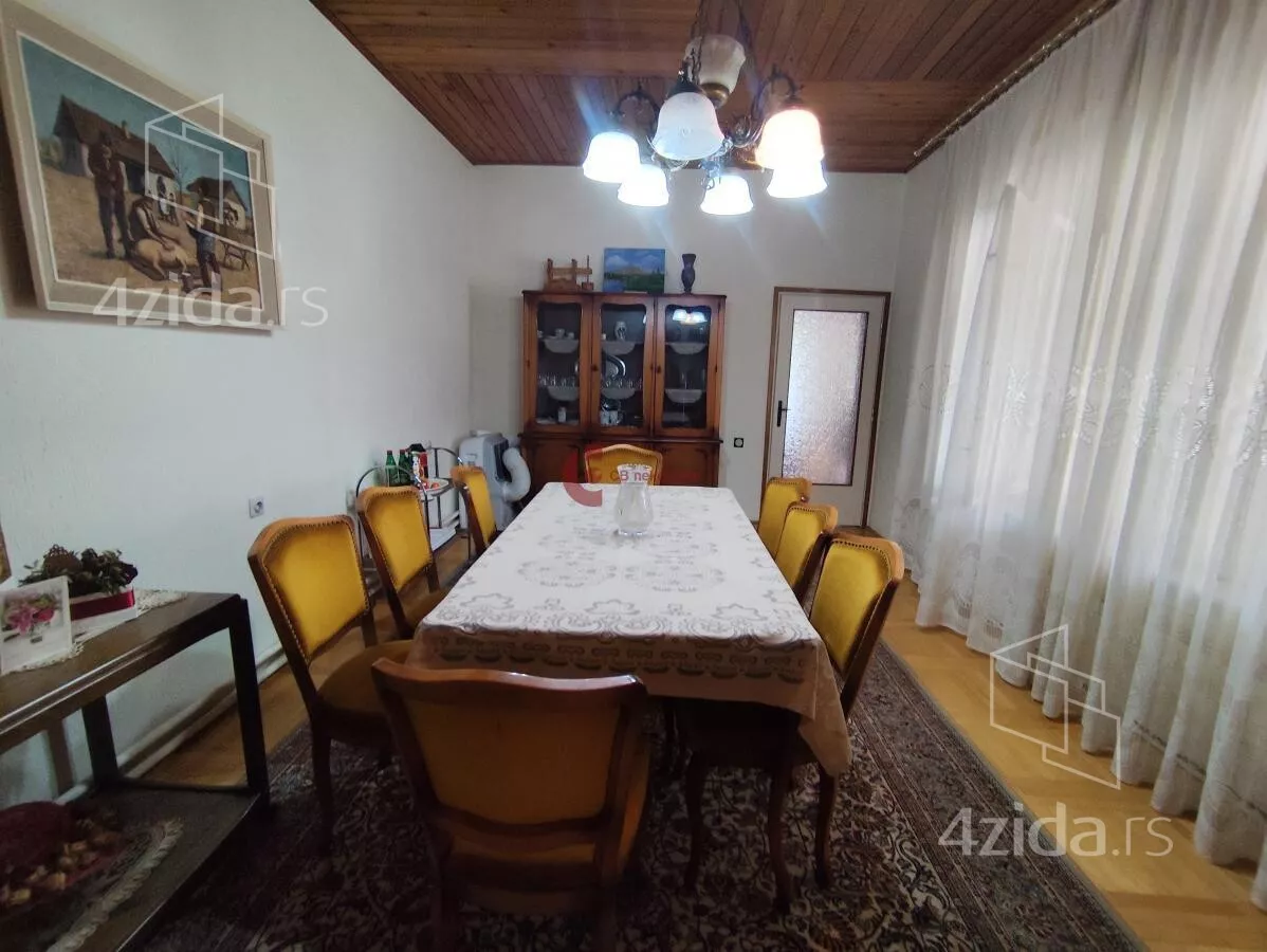 Kuća | 4zida