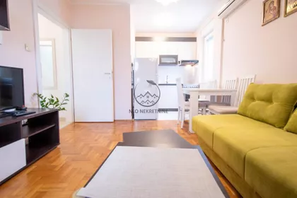 Bulevar Patrijarha Pavla (Somborski Bulevar) | 4zida.rs