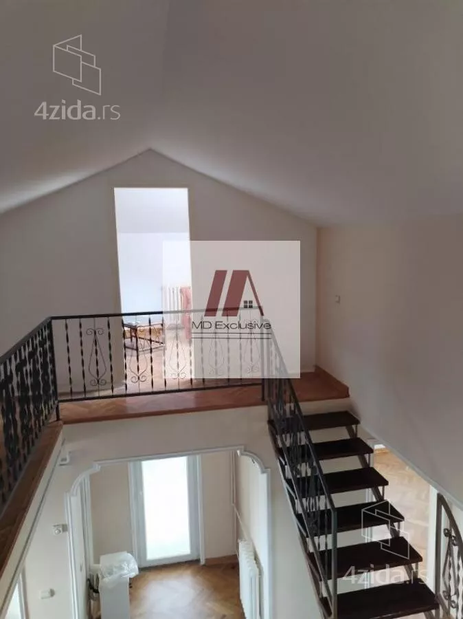 Šestosoban stan | 4zida