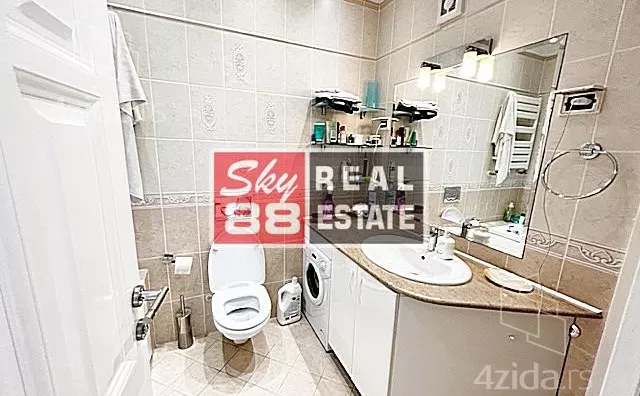 Četvoroiposoban stan | 4zida