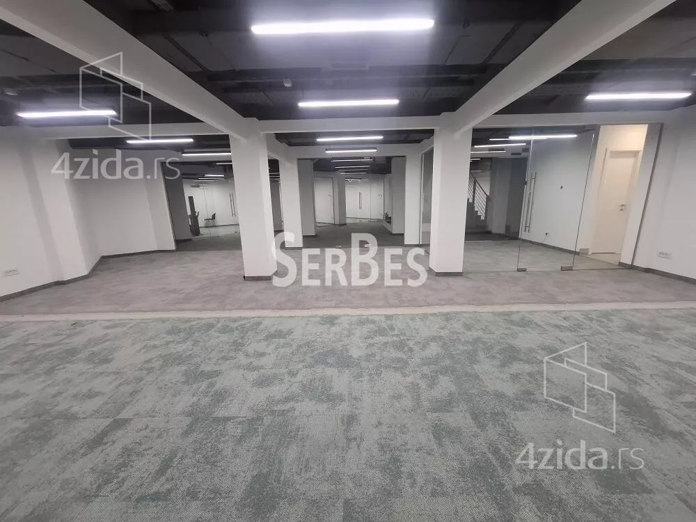 Poslovni prostor | 4zida