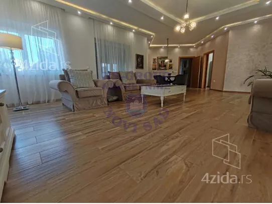 4-etažna kuća | 4zida