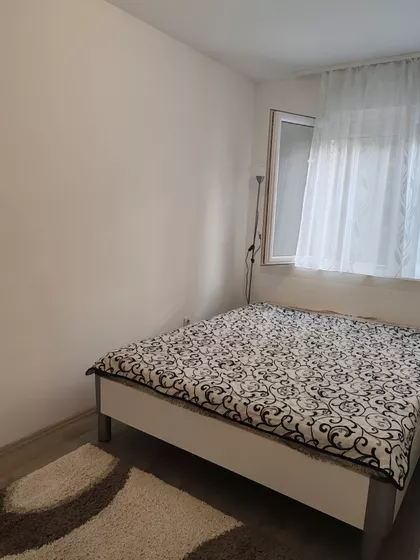 Seljačkih Buna 25 | 4zida.rs