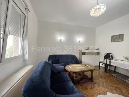 Vukov Spomenik | 4zida.rs