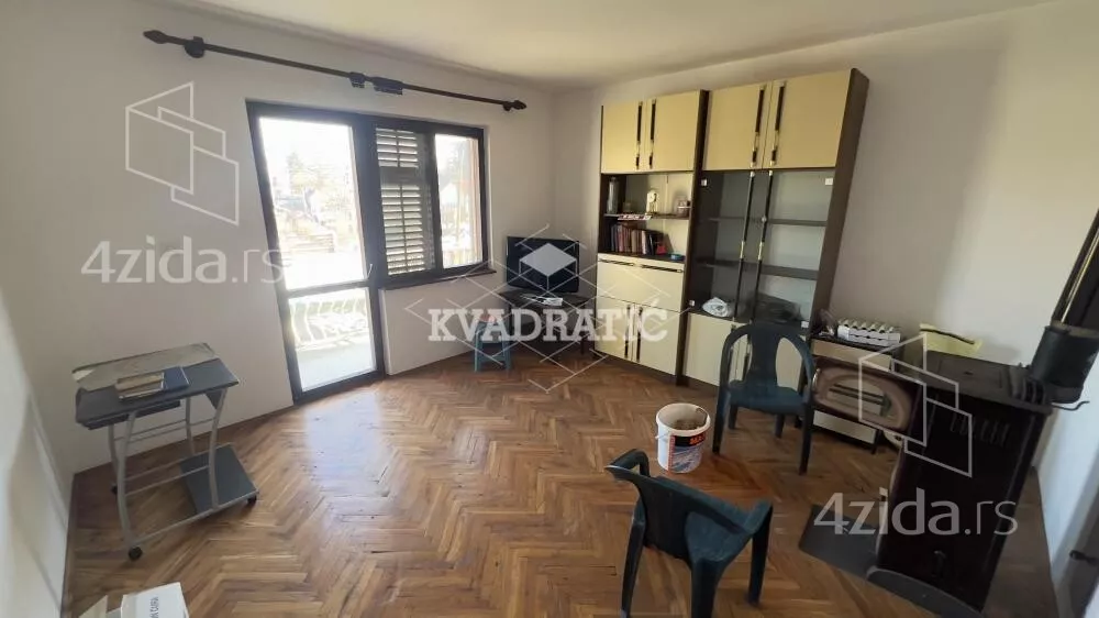 4-etažna kuća | 4zida