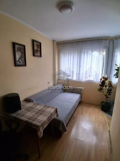 Ustanička | 4zida.rs