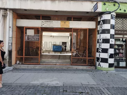 Trg revolucije | 4zida.rs