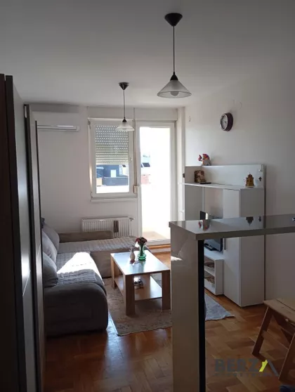 Bulevar Patrijarha Pavla (Somborski Bulevar) | 4zida.rs