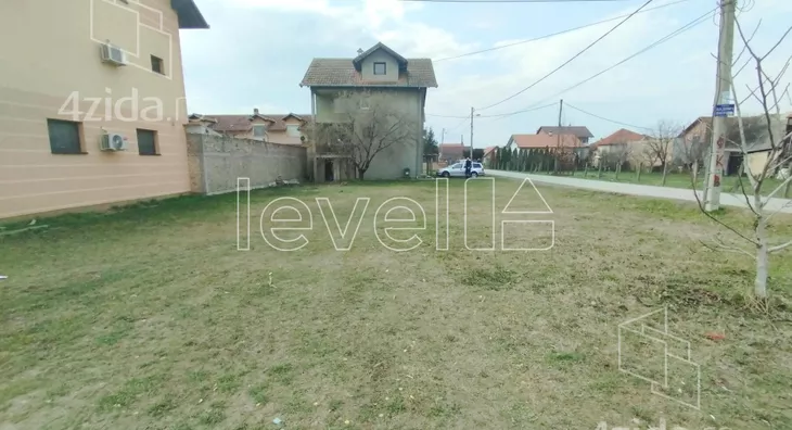 Plac | 4zida