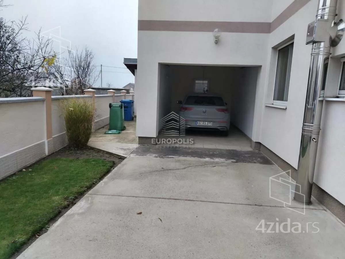 Kuća | 4zida