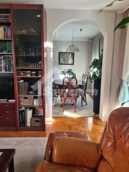 Vašarište | 4zida.rs