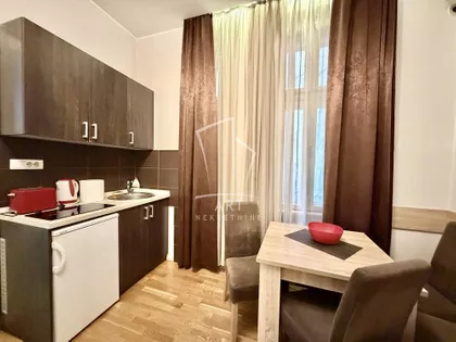 Cetinjska | 4zida.rs