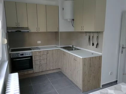 Moše Pijade 120 | 4zida.rs