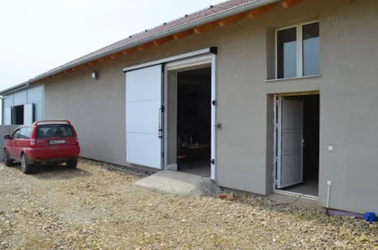 Karađorđeva bb | 4zida.rs