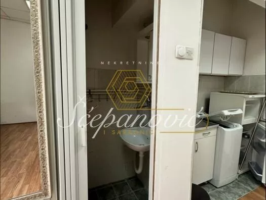 Kancelarija | 4zida