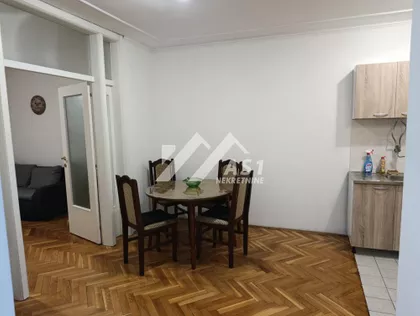 Pavla Papa | 4zida.rs