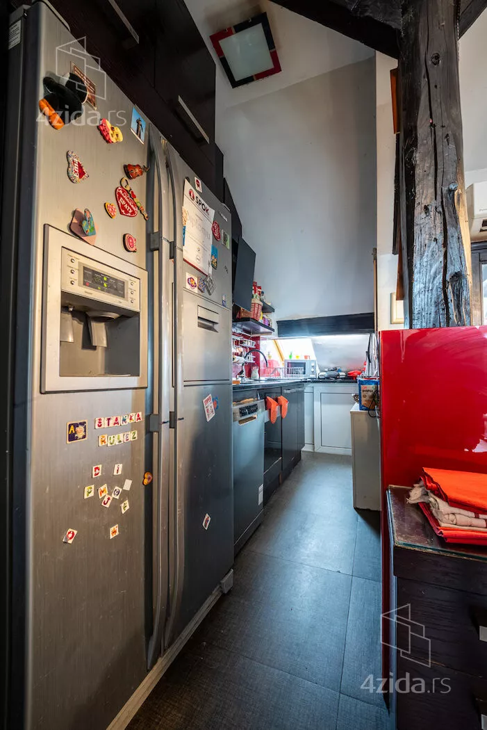 Četvoroiposoban stan | 4zida