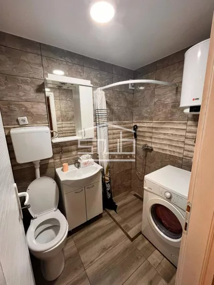 Julino Brdo | 4zida.rs