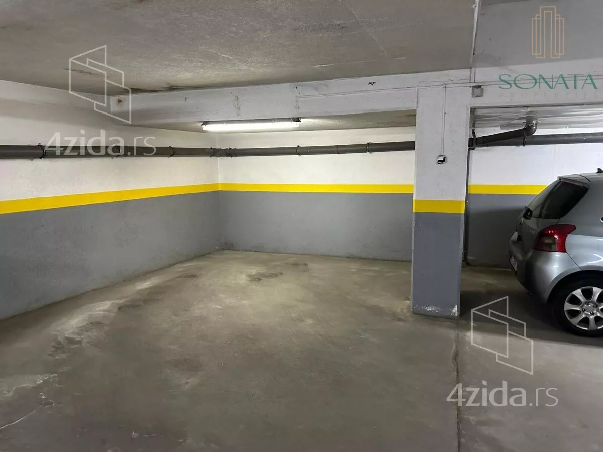 Garaža/Parking | 4zida