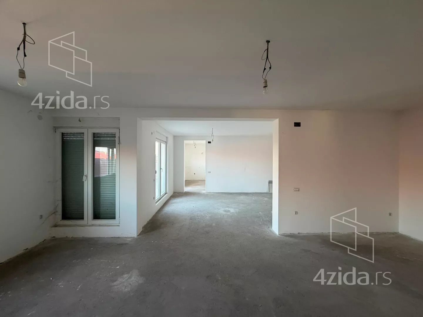 Troiposoban stan | 4zida