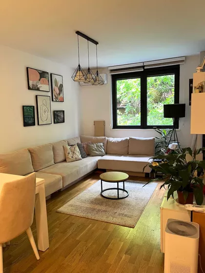 Lukijana Mušickog 4 | 4zida.rs