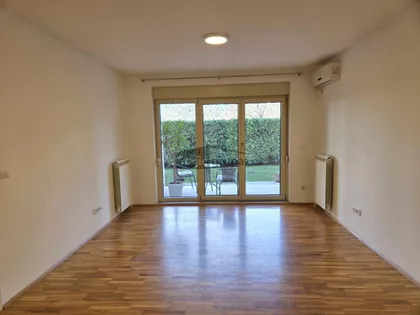 Šekspirova | 4zida.rs