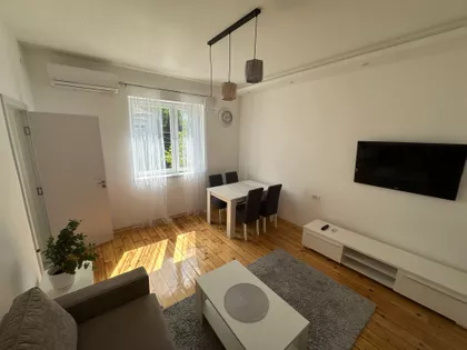 Maleška 12 | 4zida.rs