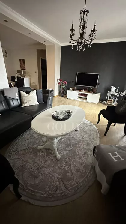 Seljačkih buna | 4zida.rs