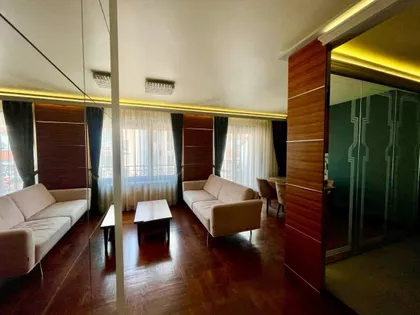 Crveni Krst Vračar | 4zida.rs