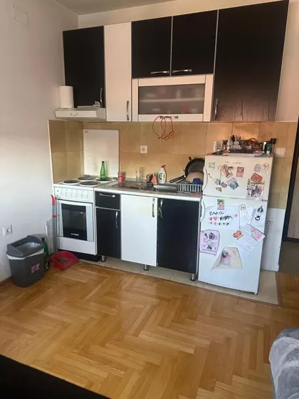 Sedmog Jula | 4zida.rs