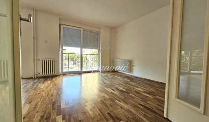 Banatić | 4zida.rs