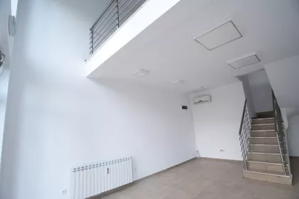 Cara Dušana 26 | 4zida.rs