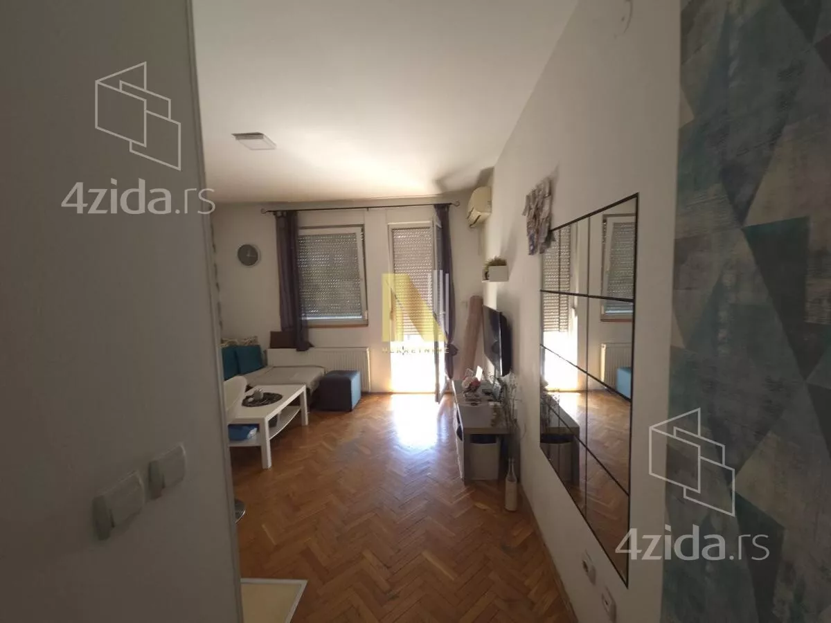 Garsonjera | 4zida