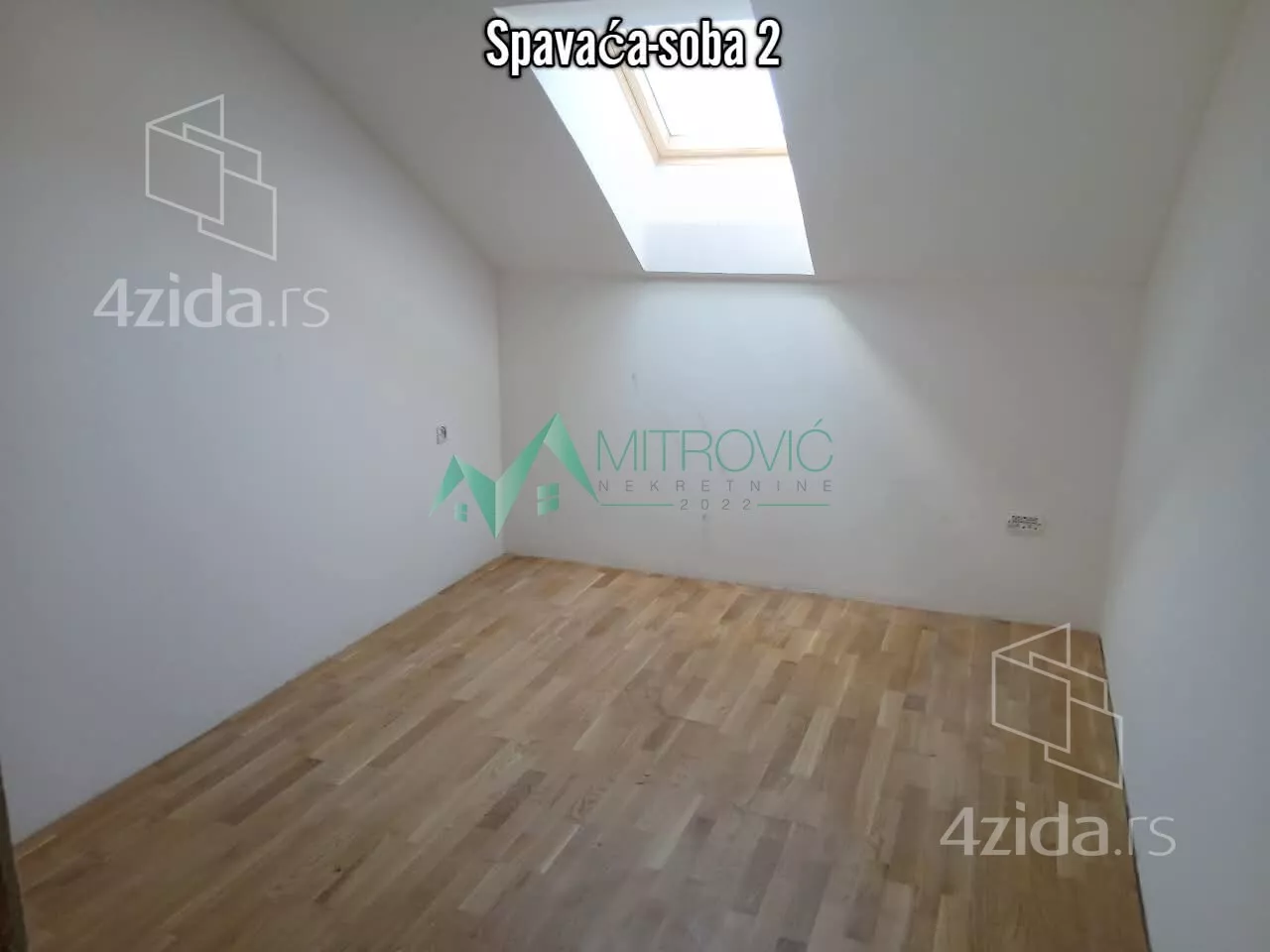 Četvoroiposoban stan | 4zida
