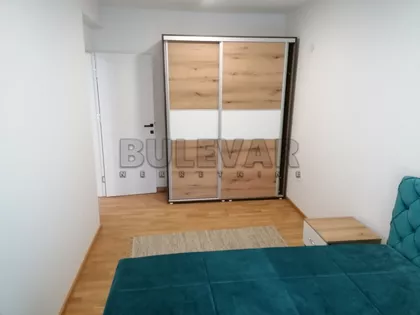 Sestre Baković | 4zida.rs