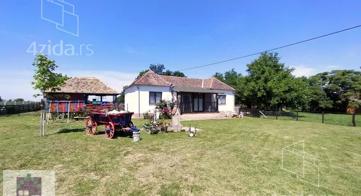 Kuća | 4zida
