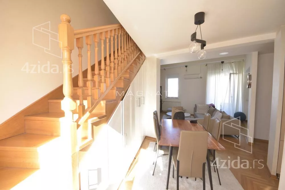 Četvoroiposoban stan | 4zida